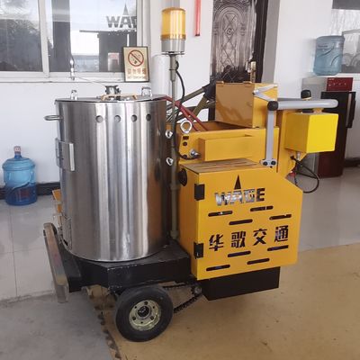 Máy đánh dấu đường thermoplastic chạy bằng pin để đánh dấu cong